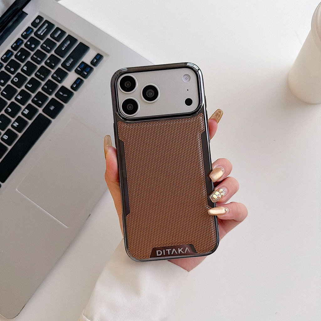 Golden Tactical Carbon Edition - Phone Case For iPhone 18 Pro