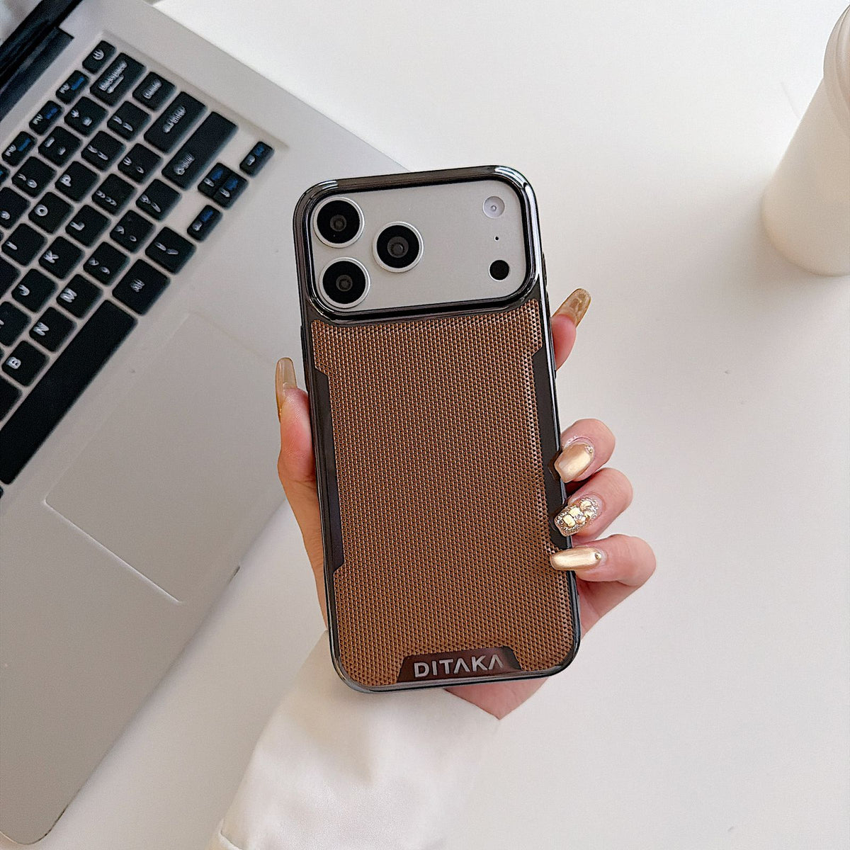 Golden Tactical Carbon Edition - Phone Case For iPhone 18 Pro